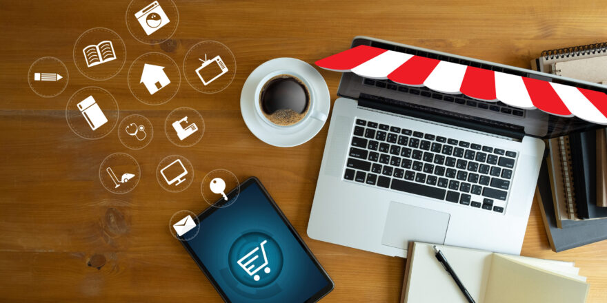 Business people use Technology E-commerce Internet Global Marketing Purchasing Plan and Bank Concept commerc